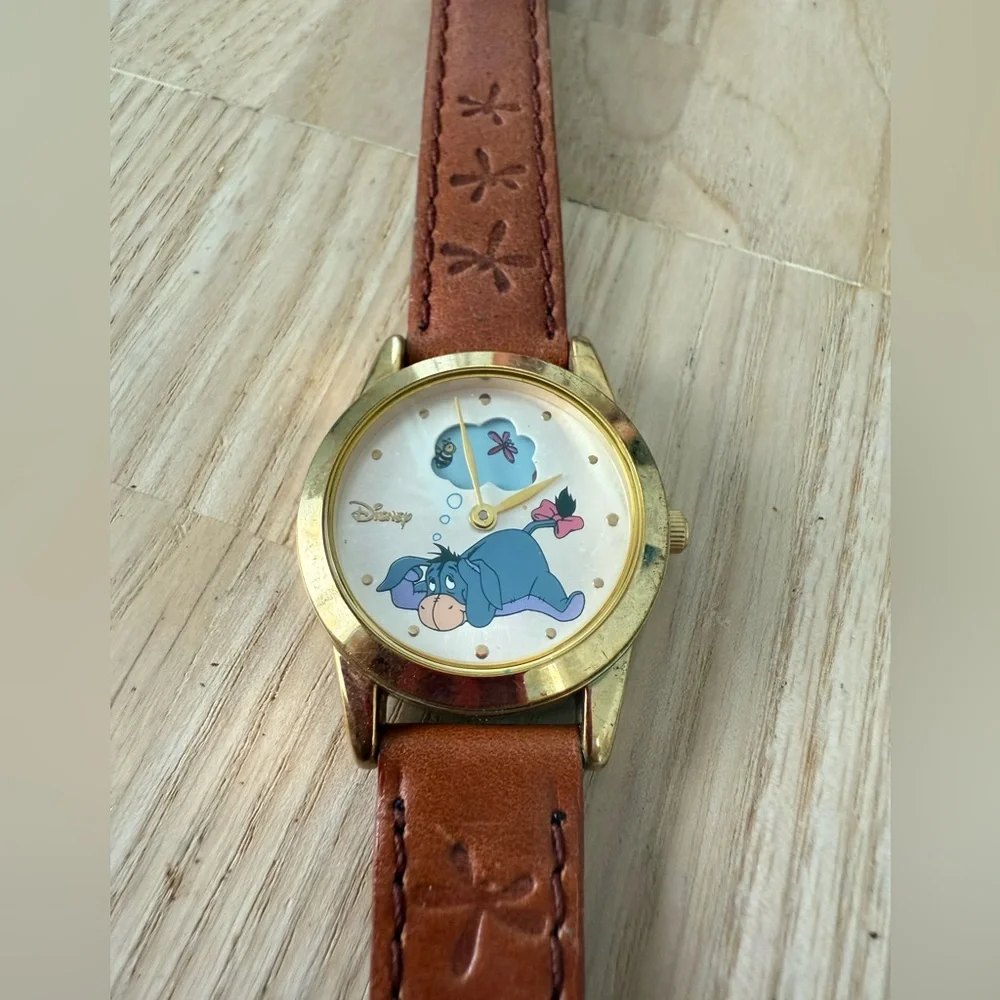 Vintage 90s SII Disney Winnie the Pooh Eeyore daydream watch NEW BATTERY